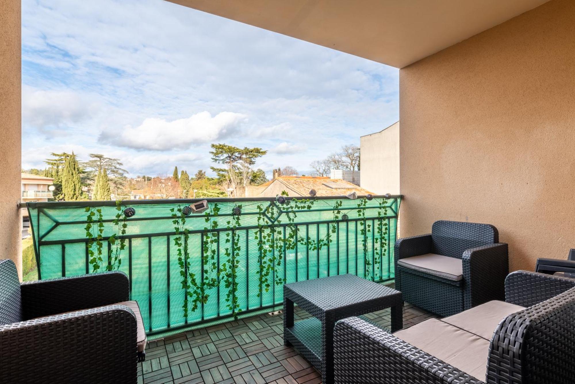 L'Ecrin Jardin Des Remparts - Parking Prive - Terrasse Apartment Carcassonne Exterior foto